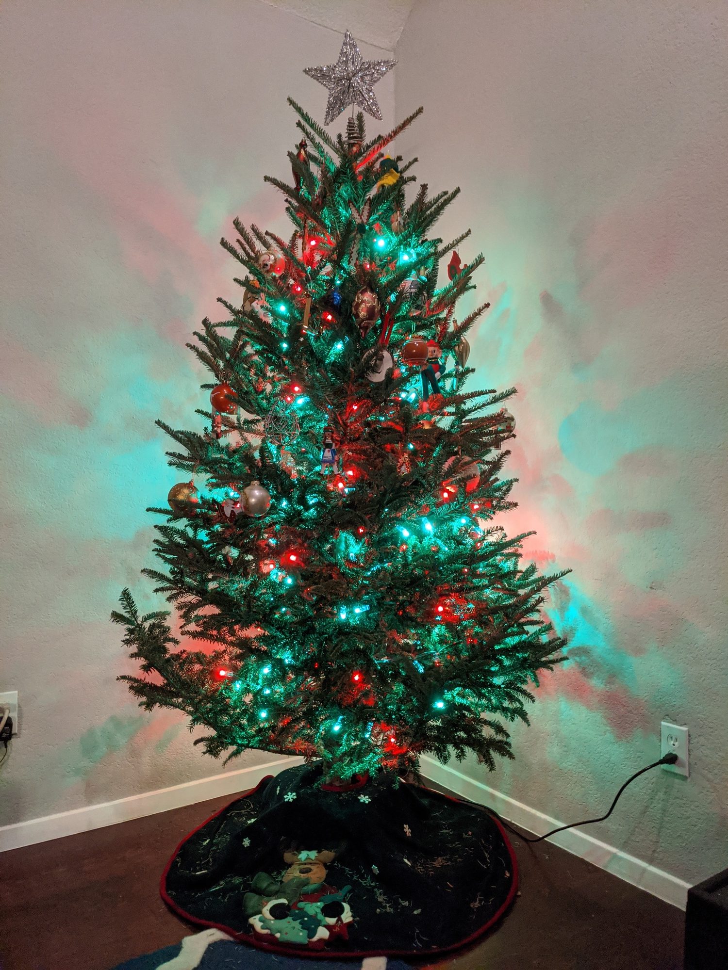 Christmas Tree LED Lights using WLED - Self Hosted Home